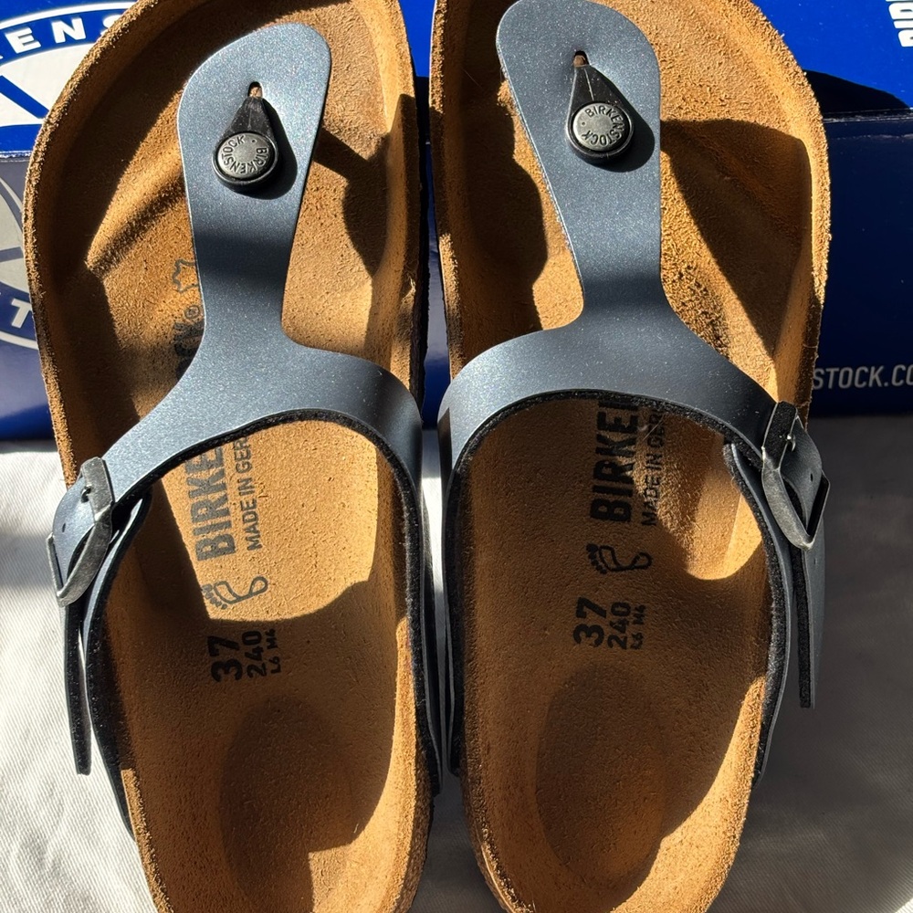 Birkenstock Blue and Brown Gizeh Sandals Brand New In Box 37 - Picture 3 of 6